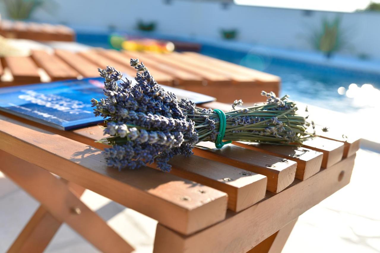 Debeljak Villa Navita Augustinus With Pool מראה חיצוני תמונה