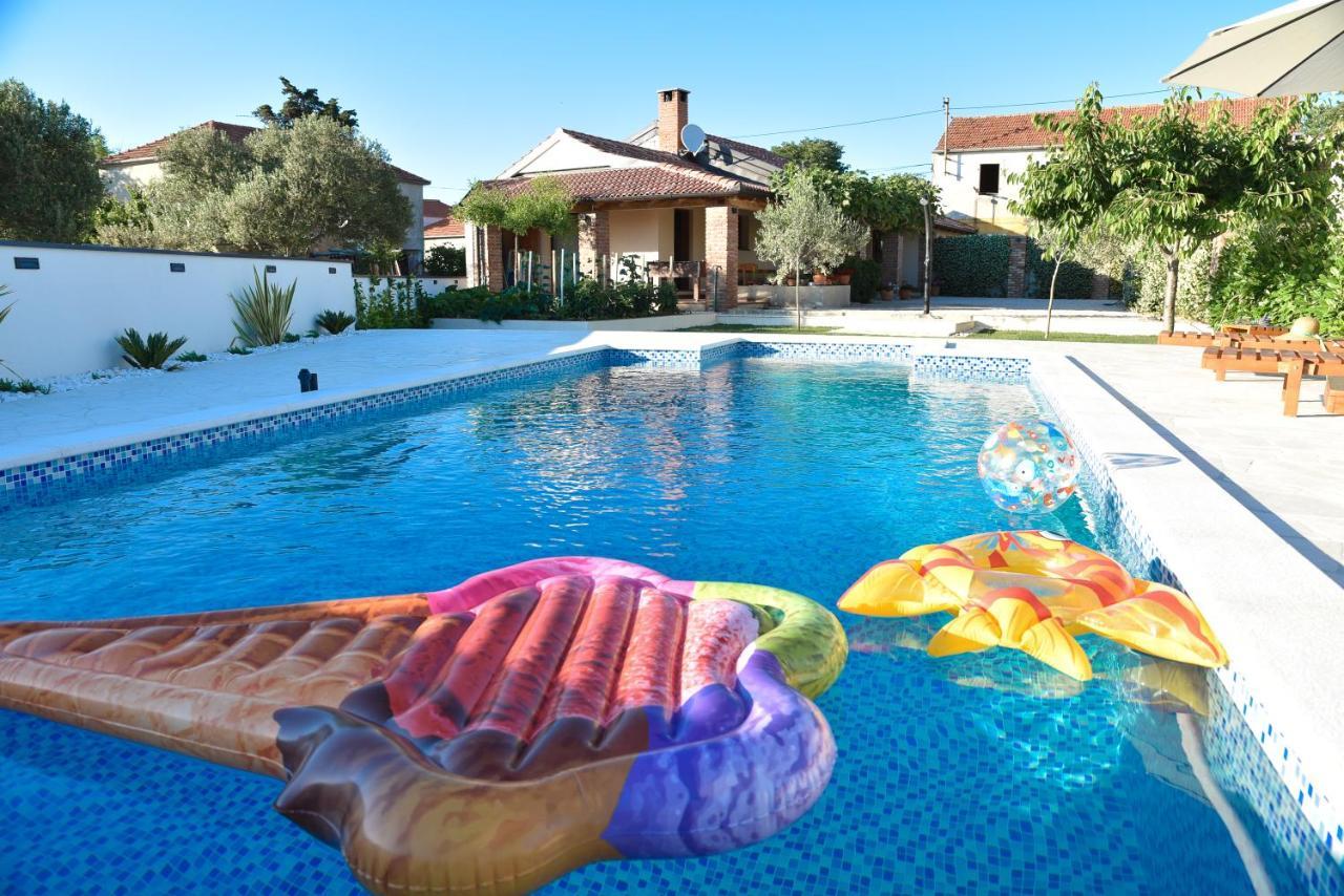 Debeljak Villa Navita Augustinus With Pool מראה חיצוני תמונה